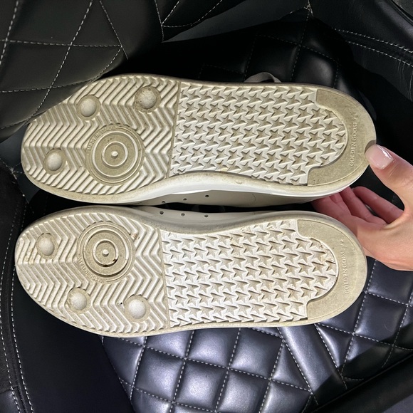 Golden Goose Pure White Sneakers - Picture 5 of 6